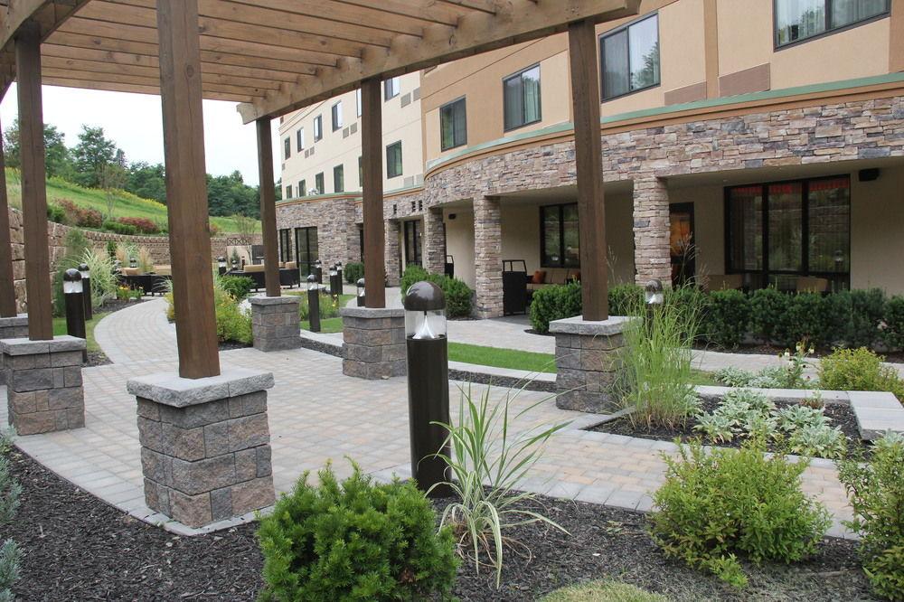 Courtyard By Marriott Oneonta Hotell Exteriör bild
