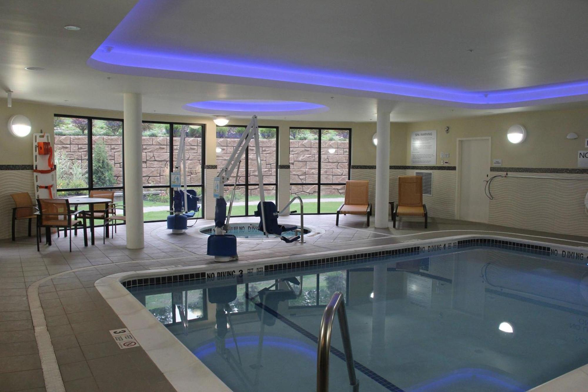Courtyard By Marriott Oneonta Hotell Exteriör bild