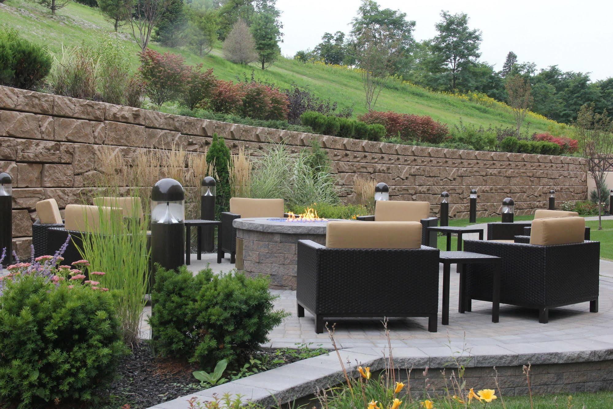 Courtyard By Marriott Oneonta Hotell Exteriör bild